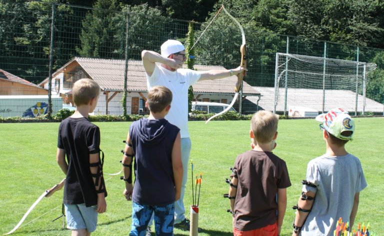 Viele Aktionen Rund Um Den Bogensport Beim Bsc Zell Bsc Zell 